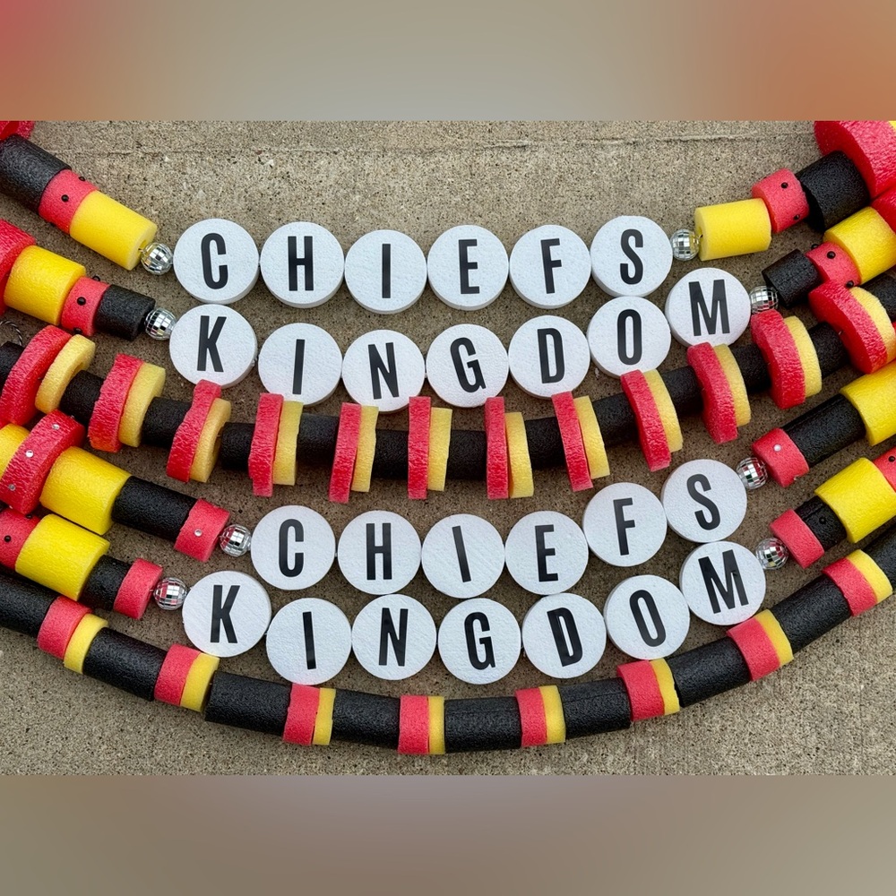 Handmade Party Garlands – Friendship Bracelet Inspired | KC Game Day